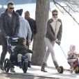 Exclusif -Tom Brady et Gisele Bundchen emmènent leurs enfants au parc à Boston. Le 20 avril 2014