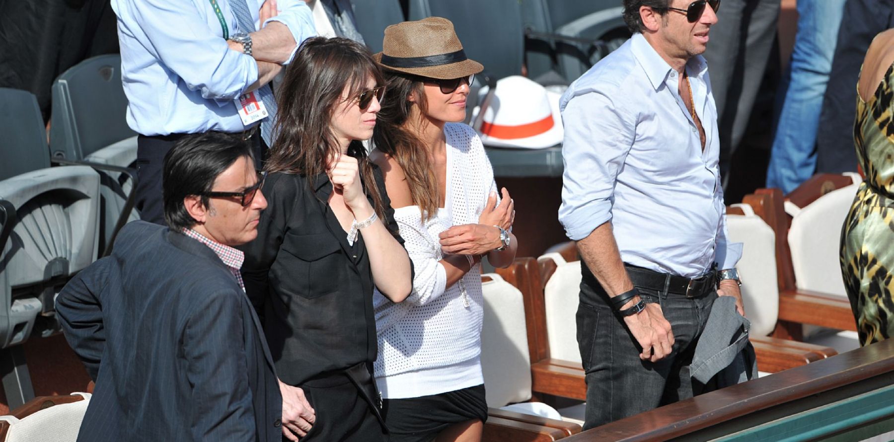 Patrick Bruel et sa compagne sexy, des couples en folie à Roland-Garros - Qui Est La Compagne De Patrick Bruel