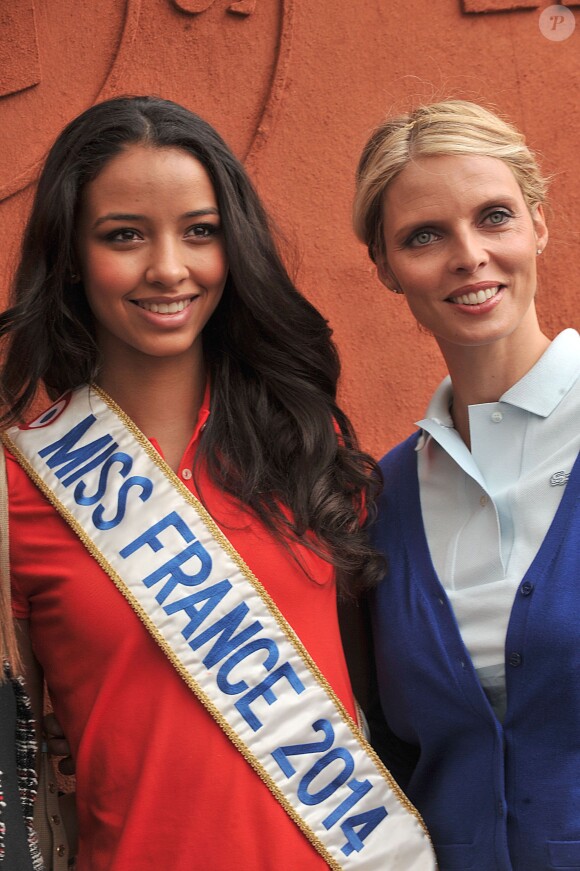 Flora Coquerel, Miss France 2014 et Sylvie Tellier au village Roland-Garros à Paris, le 3 juin 2014.