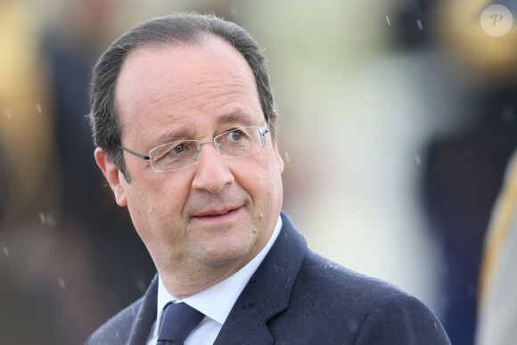 François Hollande - La reine Elizabeth II quitte la France, Villacoublay le 7 juin 2014.