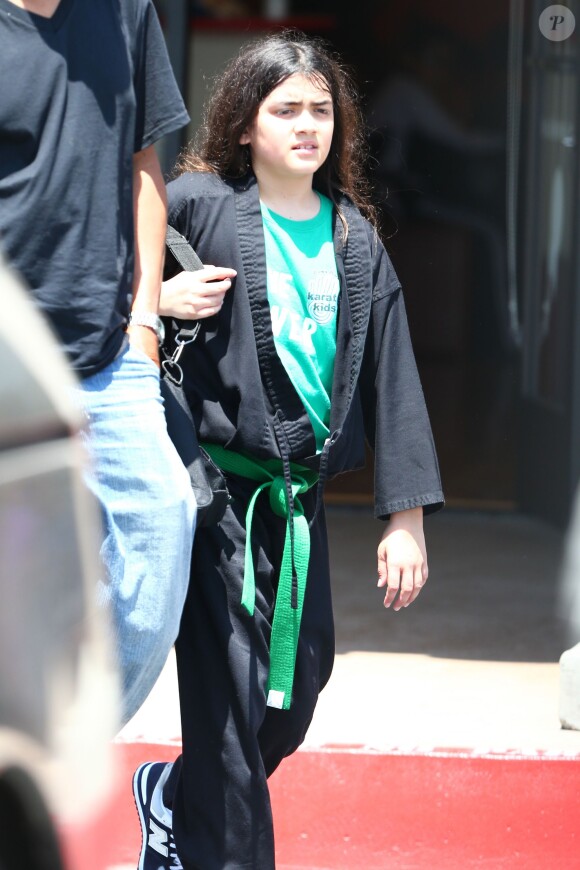 Blanket Jackson, fils de Michael Jackson, quitte son cours de karaté avec une ceinture verte, le samedi 7 juin 2014, à Calabasas.