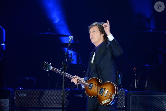 Paul McCartney en cocnert à Varsovie dans le cadre de son "Out There! Tour", le 22 juin 2013. 