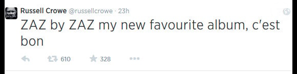 L'acteur néo-zélandais s'est découvert une passion pour la chanteuse Zaz sur qui il n'a eu de cesse de tweeter en juin 2014.