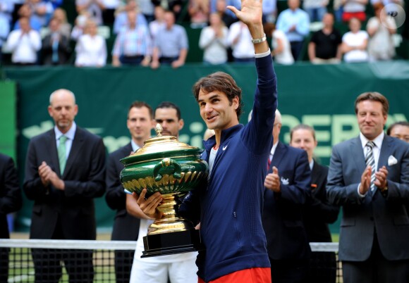 Roger Federer après sa victoire lors du Gerry Weber Open de Halle, le 15 juin 2014