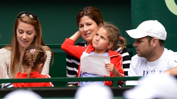 Roger Federer : Mirka et ses adorables Myla et Charlene témoins de sa victoire