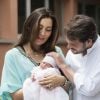 Le prince Felix et la princesse Claire de Luxembourg ont quitté avec leur bébé la princesse Amalia la maternité Grande-Duchesse Charlotte à Luxembourg, le 17 juin 2014.