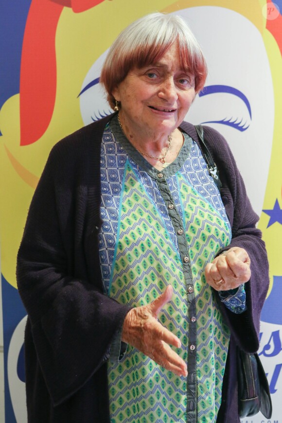 Exclusif - Agnès Varda à la projection du film "Lions Love (...And Lies)" au cinéma Le Lincoln lors du 3e Champs-Elysées Film Festival à Paris, le 17 juin 2014.