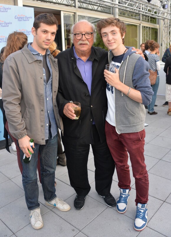 Exclusif - Jean Becker et ses petits-fils - Les acteurs et les invités du film "Bon rétablissement !" sur la terrasse du Publicis et à l'avant-première du film lors du 3e Champs-Elysées Film Festival à Paris, le 16 juin 2014.