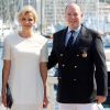 Le prince Albert II et la princesse Charlene de Monaco, enceinte, lors de l'inauguration du Yacht-Club de Monaco, à Monaco le 20 juin 2014