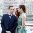  Gad Elmaleh et Charlotte Casiraghi arrivant &agrave; la soir&eacute;e pour l'inauguration du nouveau Yacht-Club de Monaco, Port Hercule, le 20 juin 2014.&nbsp; 