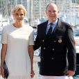 Le prince Albert et la princesse Charlene de Monaco, enceinte, inaugurent le nouveau Yacht-Club de Monaco au port Hercule, à Monaco, le 20 juin 2014.