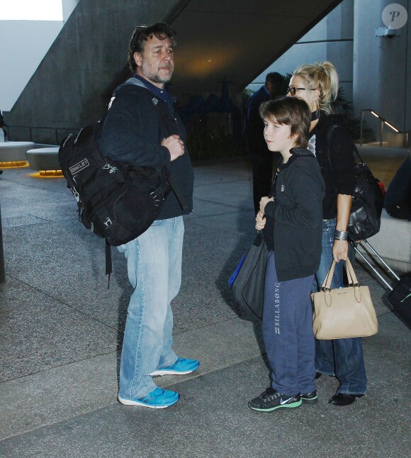 Russell Crowe avec son ex-femme Danielle Spencer et leurs fils Charles et Tennyson, à Los Angeles, le 26 juin 2014.