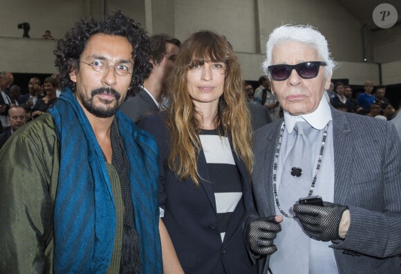 Harider Ackermann, Caroline de Maigret et Karl Lagerfeld - Défilé Dior Homme printemps-été 2015 au Tennis Club de Paris, le 28 juin 2014.
