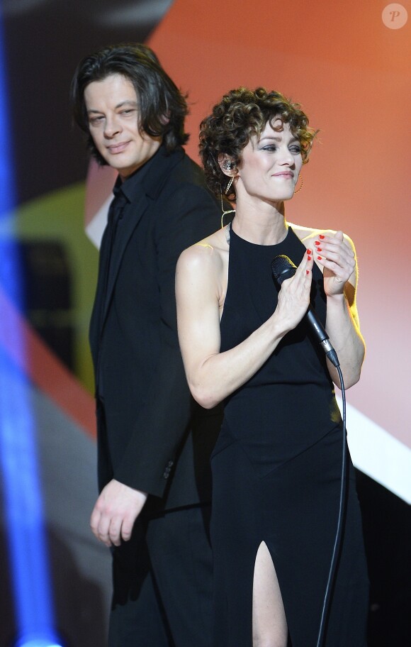 Vanessa Paradis (Artiste interprète féminine) et Benjamin Biolay - 29e édition des Victoires de la Musique à Paris. Le 14 février 2014 