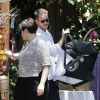 Ginnifer Goodwin s'est offert une sortie avec son mari Josh Dallas et leur bébé Oliver, à une fête d'anniversaire à Los Angeles, le 29 juin 2014.
