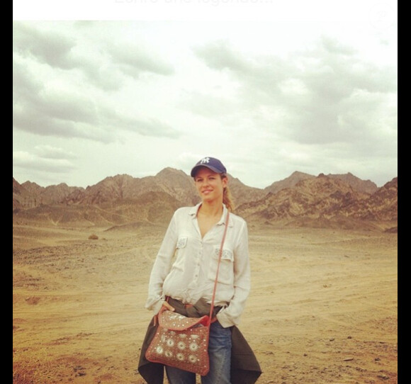 Lorie s'est rendue en Chine et plus précisément dans le désert de Gobi. Juin 2014.