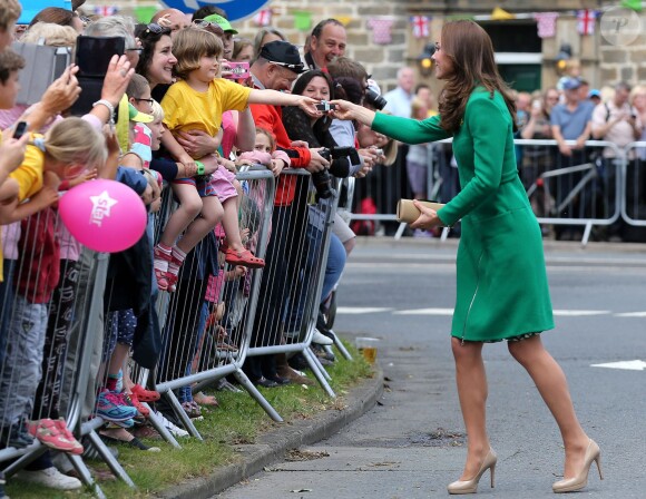 Kate Middleton à l'arrivée de la première étape du Tour de France à Harrogate, en Angleterre, le 5 Juillet 2014.