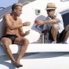 Exclusif - Maxi Lopez très bien entouré sur un yacht à Ibiza le 6 juillet 2014.