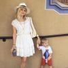 Reese Witherspoon pose avec son fils Tennessee, photio postée via son Instagram le 7 juillet 2014.