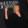Emmanuelle Béart - Premier gala de la Vogue Paris Foundation au Palais Galliera à Paris le 9 juillet 2014. Cette fondation a pour objectif de développer les collections contemporaines du Musée de la mode de la ville de Paris.