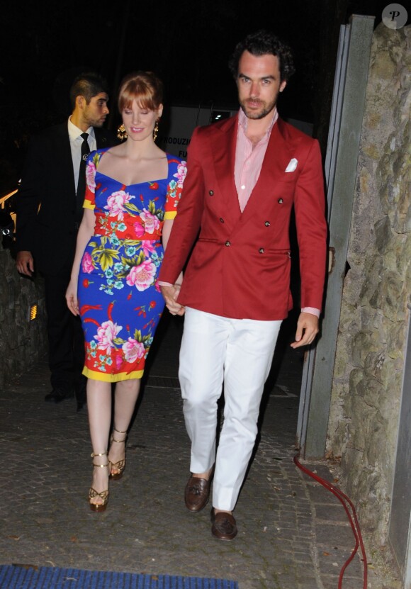 Jessica Chastain et Gian Luca Passi de Preposulo lors d'une soirée à la Villa Colombaia, Ischia, le 12 juillet 2014.