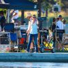 Ryan Reynolds et Katie Holmes sur le tournage, à Los Angeles, du film"Woman in Gold", le 16 juillet 2014.