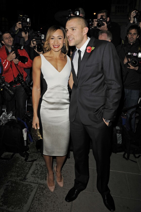 Jessica Ennis et son époux Andy Hill lors de la cérémonie des Femmes de l'année Harper's Bazaar au Claridges Hotel de Londres, le 31 octobre 2012