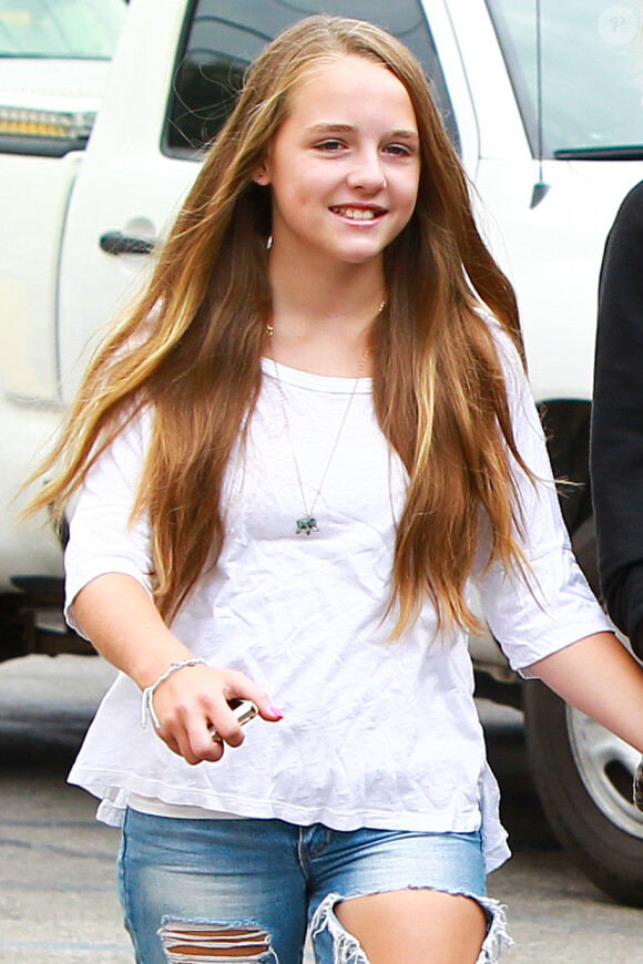 Jennie Garth : sa fille Lola radieuse après un déjeuner à Casa Vega, dans Sherman Oaks, Los Angeles, le 19 juillet 2014