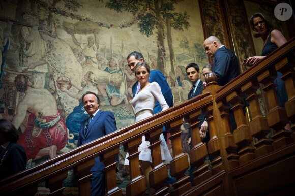 Le roi Felipe VI et la reine Letizia d'Espagne ont été reçus au Sénat par son président, Jean-Pierre Bel, le 22 juillet 2014 lors de leur visite inaugurale en France.