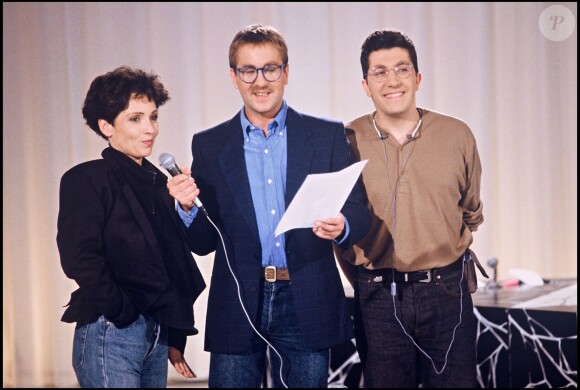 Chantal Lauby, Bruno Carette et Alain Chabat sur Canal+ en 1987. 