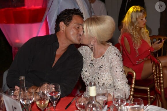 Exclu - Ivana Trump et son fiancé lors de la grande fête d'anniversaire de Monika Bacardi organisée à Saint-Tropez, le 27 juillet 2014.