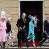 La famille royale au palais de Buckingham à Londres le 30 mai 2013 lors d'une garden party