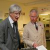 Le prince Charles, parrain des services secrets britanniques, a pu tester la machine Enigma au quartier général des communications à Scarboroough, le 30 juillet 2014