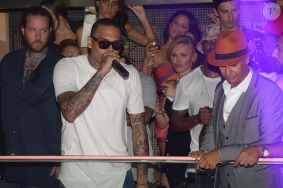 Photo : Exclusif - Chris Brown fait chanter et danser la foule au VIP Room. Saint-Tropez, le 31 juillet 2014. - Purepeople