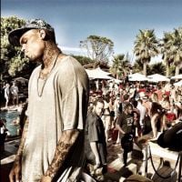 Chris Brown à Saint-Tropez : Il profite du soleil et s'éclate en boîte de nuit