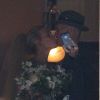 Exclusif - Mariage de l'actrice américaine Piper Perabo avec le réalisateur et scénariste américain Stephen T. Kay au "Merchants House Museum" à New York le 26 juillet 2014. Tendre baiser immortalisé par un selfie !