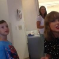 Taylor Swift : Guitare à la main, elle fait la joie d'un petit garçon malade...