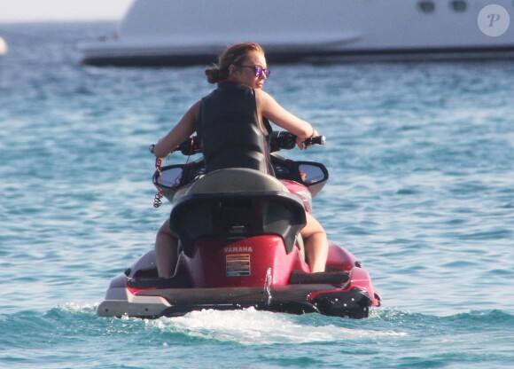 Lindsay Lohan profite de ses vacances à Mykonos en Grèce, le 4 août 2014.