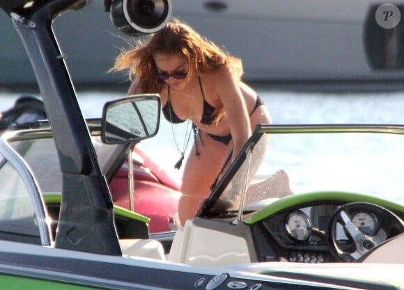 Lindsay Lohan profite de ses vacances à Mykonos en Grèce, le lundi 4 août 2014.
