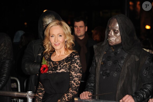 J.K Rowling à l'avant-première de Harry Potter et les reliques de la mort Part 1, le 11 novembre 2010 à Londres.