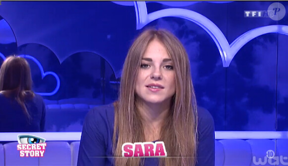 Sara dans la quotidienne de Secret Story 8 sur TF1, le jeudi 7 aout 2014, sur TF1