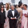 Chantal Lauby, Julia Piaton, Christian Clavier et sa femme Isabelle De Araujo - Montée des marches du film "Jimmy's Hall" lors du 67e Festival du film de Cannes le 22 mai 2014.