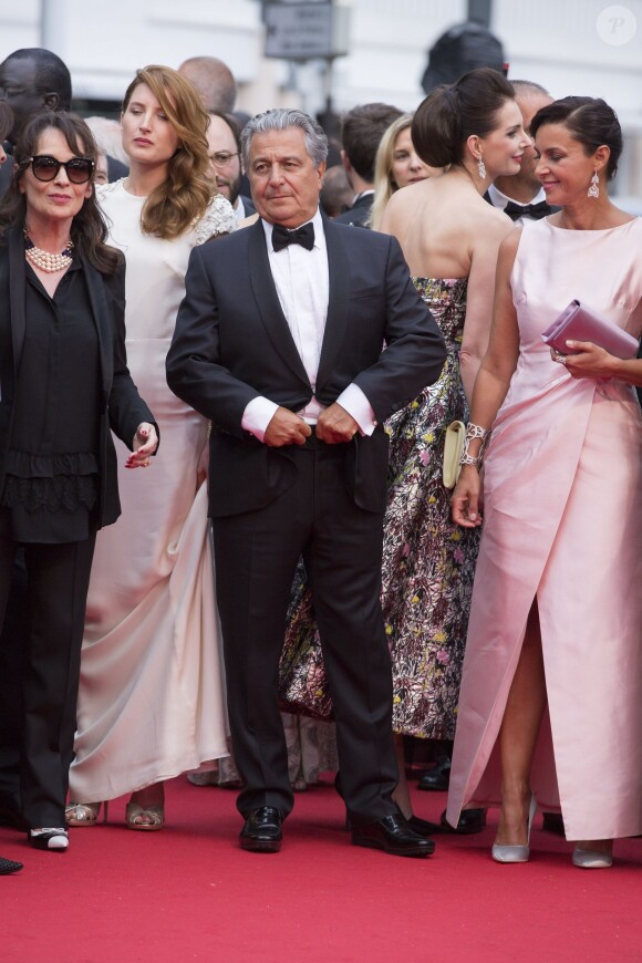 Chantal Lauby, Julia Piaton, Christian Clavier et sa femme Isabelle De Araujo - Montée des marches du film "Jimmy's Hall" lors du 67e Festival du film de Cannes le 22 mai 2014.