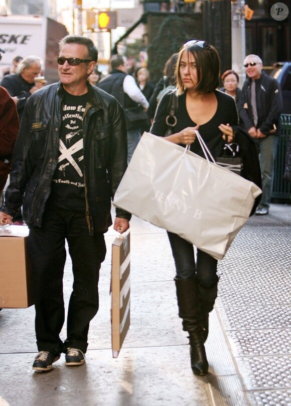 Robin Williams et sa fille Zelda faisant du shopping à New York le 13 novembre 2007