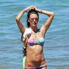 Alessandra Ambrosio, sexy à la plage, poursuit ses vacances à Maui. Hawaï, le 15 août 2014.