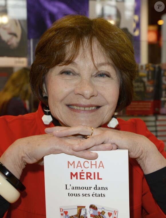 Macha Méril au 34e Salon du livre de Paris, Porte de Versailles, le 23 mars 2014.