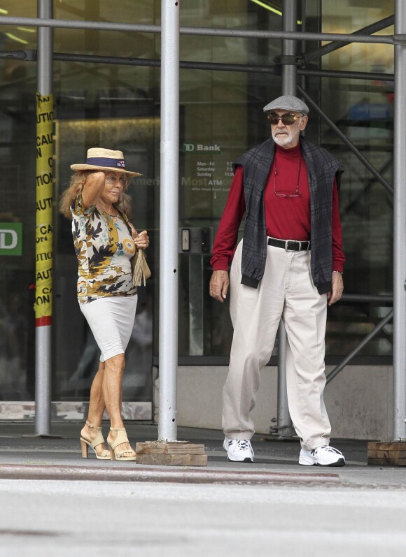 Sean Connery et sa femme Micheline Roquebrune se promenant à New York le 20 août 2014