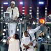 Nicki Minaj et Usher interprètent She came to give it to you lors des MTV Video Music Awards 2014 au Forum. Inglewood, Los Angeles, le 24 août 2014.