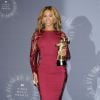 Beyonce Knowles tient son Michael Jackson Vanguard Award lors des MTV Video Music Awards 2014. Inglewood, le 24 août 2014.