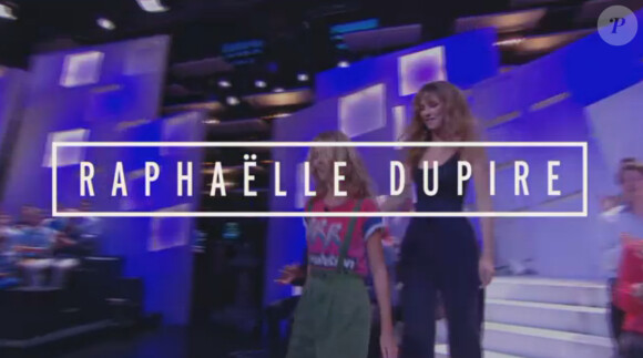 La nouvelle Miss météo du Grand Journal de Canal+, Raphaëlle Dupire, lors de sa grande première. Le 25 août 2014.